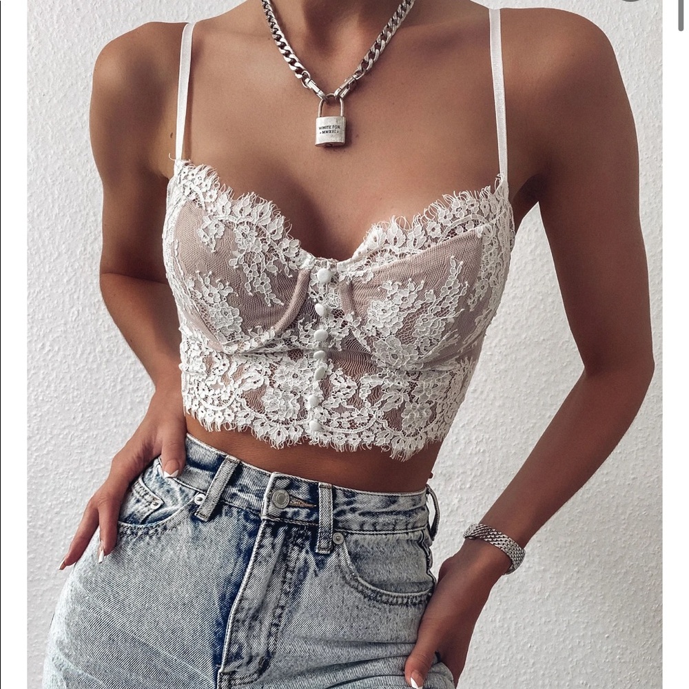 CUTEST white lace bustier